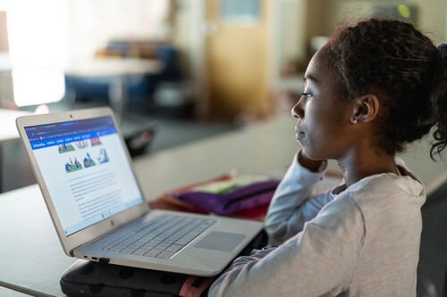 Managing Your Child's Screen Time 